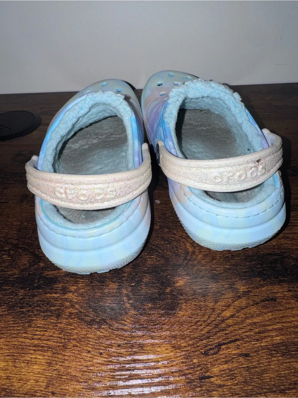 CROCS Kids Pastel Tie-Dye Fleece-Lined Clogs in Pink and Blue